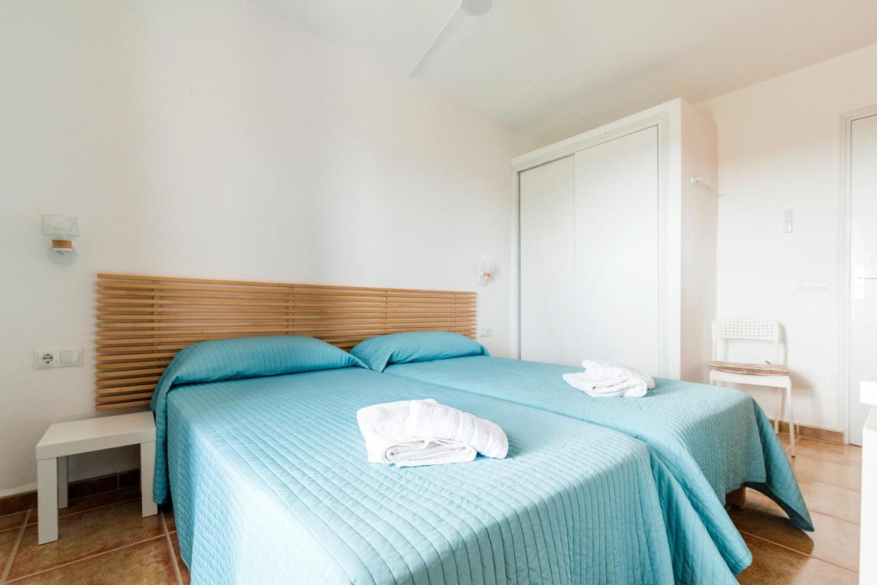 Apartamentos Mayans San Ferran de Ses Roques Extérieur photo